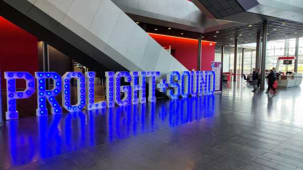 Light + Building 2024 Frankfurt - &Epsilon;&Lambda;&Lambda;&Eta;&Nu;&Iota;&Kappa;&Epsilon;&Sigma; &Sigma;&Upsilon;&Mu;&Mu;&Epsilon;&Tau;&Omicron;&Chi;&Epsilon;&Sigma;